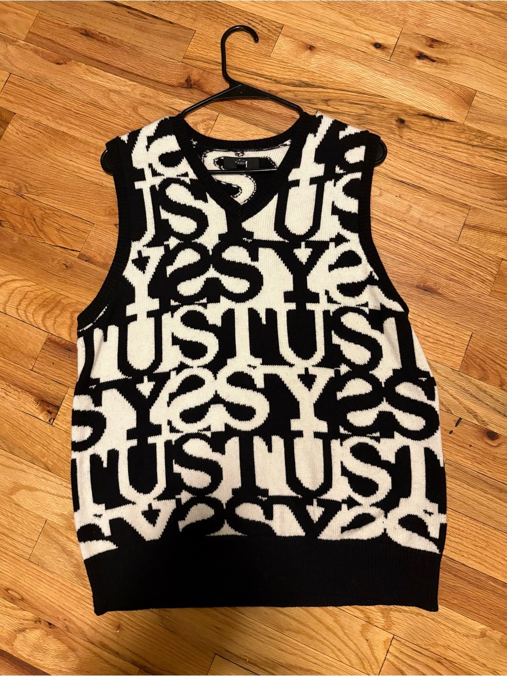 Stussy size small Black & White Allover Logo Knit Vest